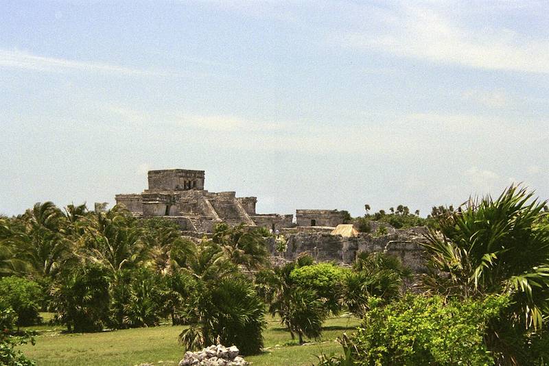 Templos mayas de Yucatan, en Tulum. Foto de Scotten.